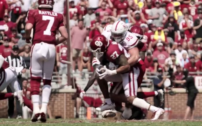Ben Stille tackle vs Oklahoma 2021